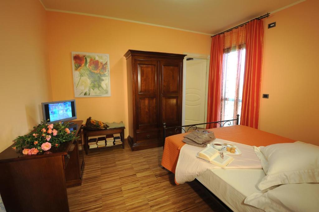 Villa Vecchio Castagnito Habitación foto